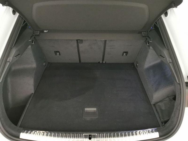 Audi Q3 35 1.5 tfsi Identity Black s-tronic