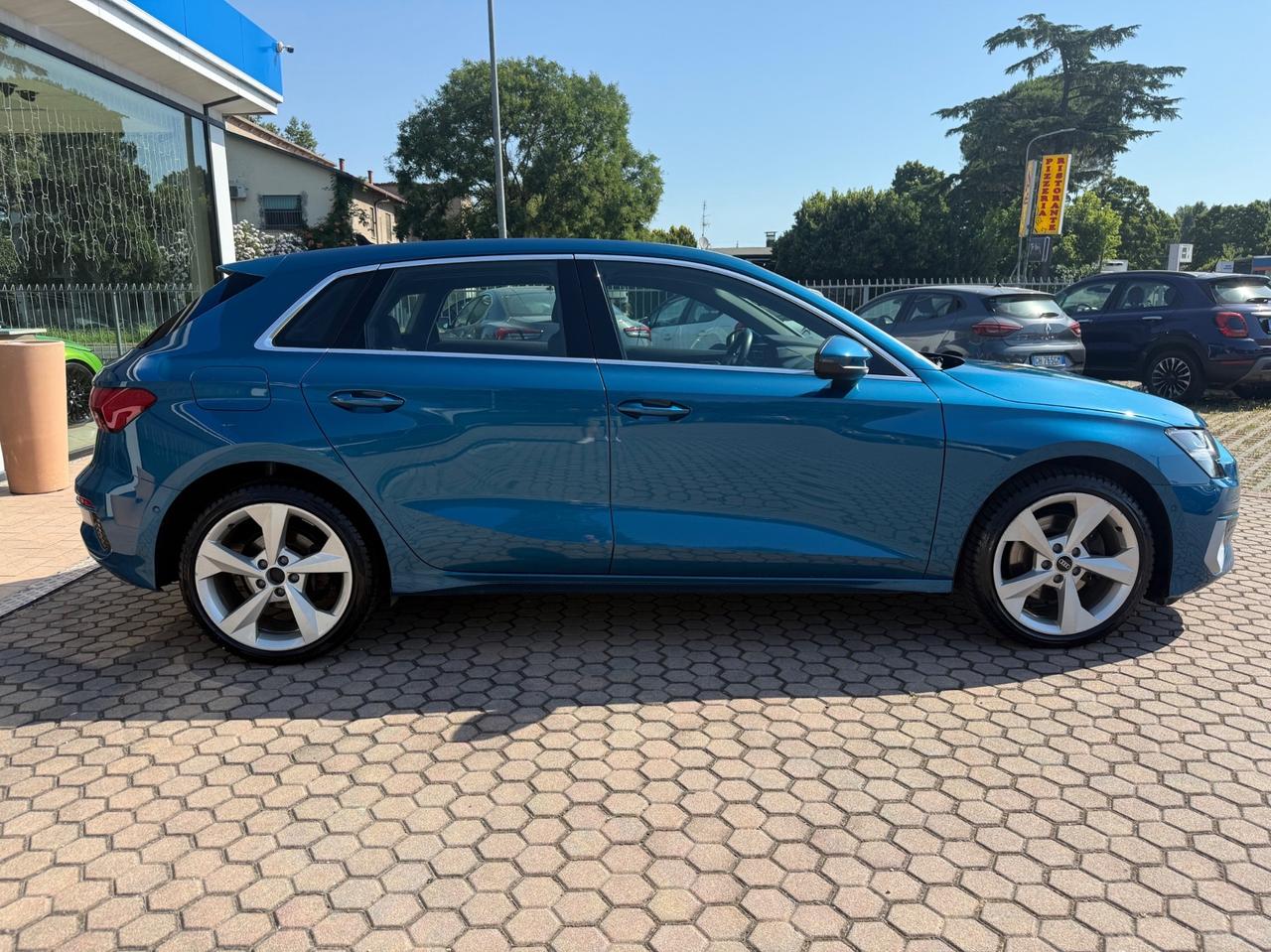 A3 Sportback Advanced 1.5 35 Electric/TFSI Cylinder on demand 110kW