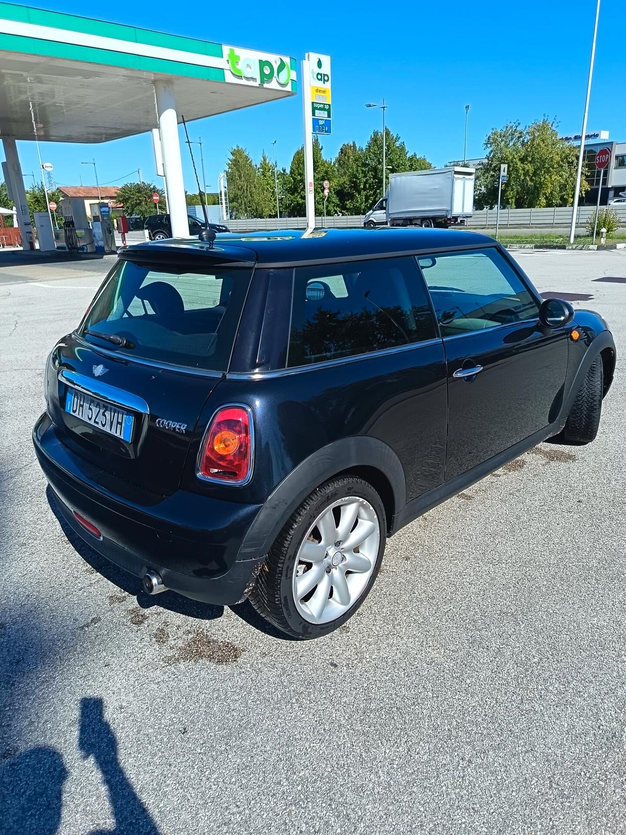 Mini 1.6 16V Cooper