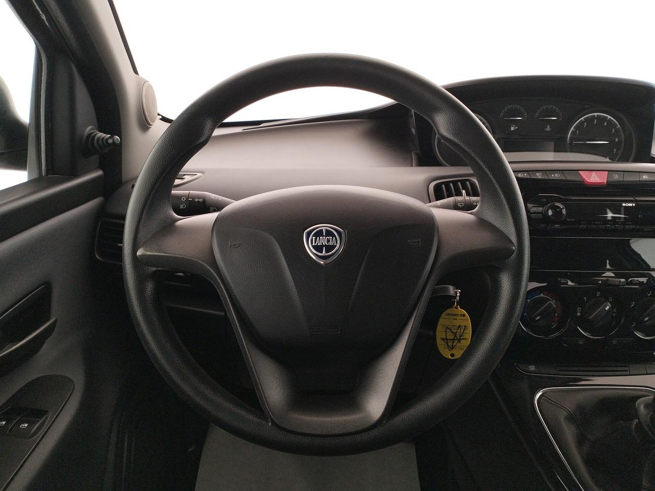 Lancia Ypsilon 1.2 69 CV Silver - NEOPATENTATI