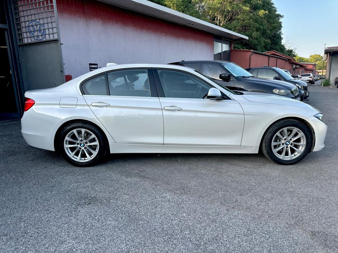 Bmw 318 318d Mineral White Unipro Service Garantita Permute e Finanziamenti