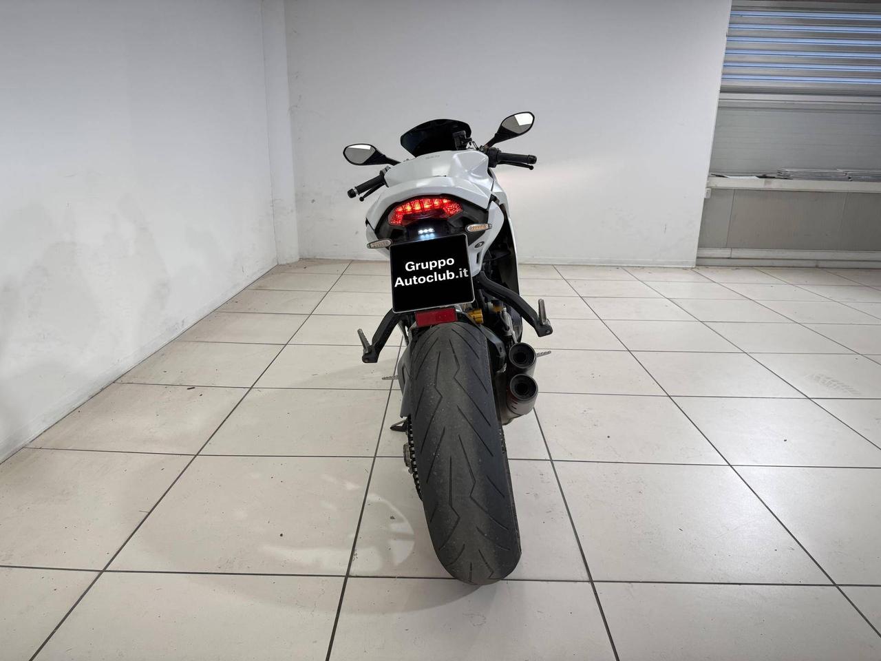 DUCATI 939 Super Sport S White