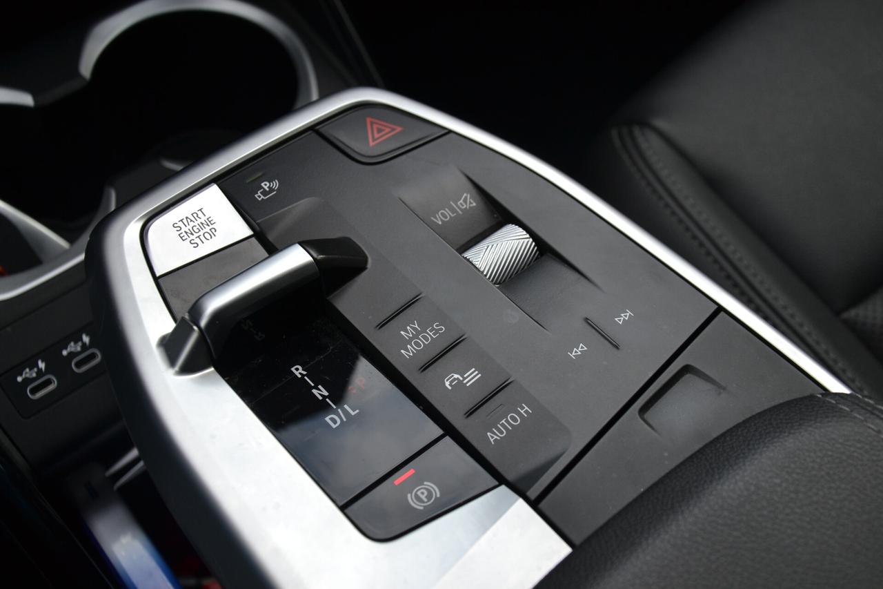 Bmw X1 18d S-DRIVE X-LINE *FULL LED+RCAM+PELLE+NAVI+PDC*