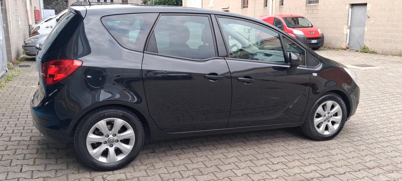 Opel Meriva 1.4 Cosmo Monovolume Euro5B