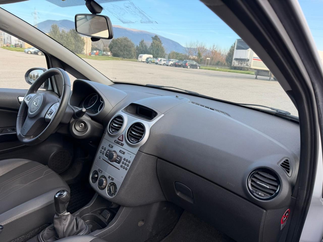 Opel Corsa 1.2 3p 172000 km