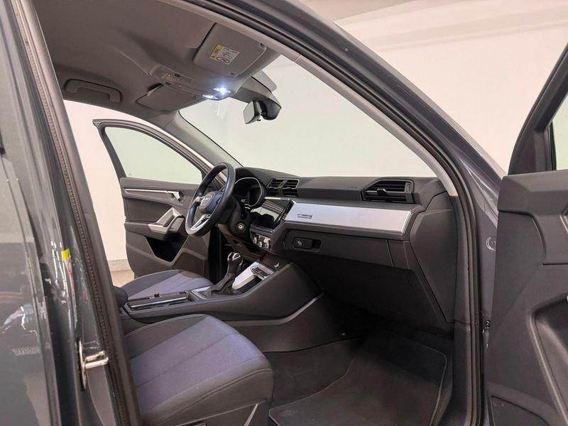 Audi Q3 45TFSI e S-tronic Business anche a314€