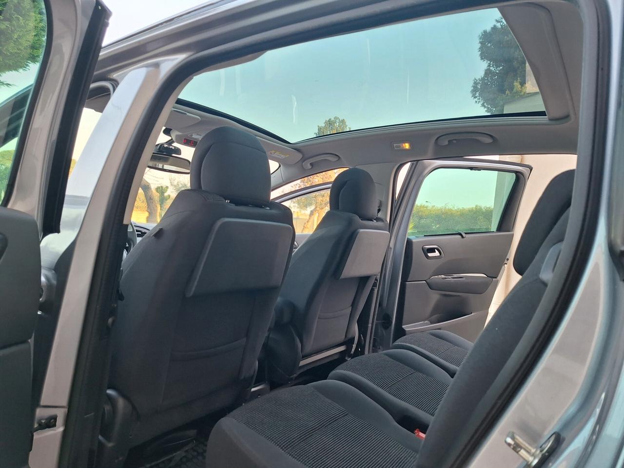 Peugeot 5008 1.6 HDi 115CV"7 POSTI" NAVI TETTO