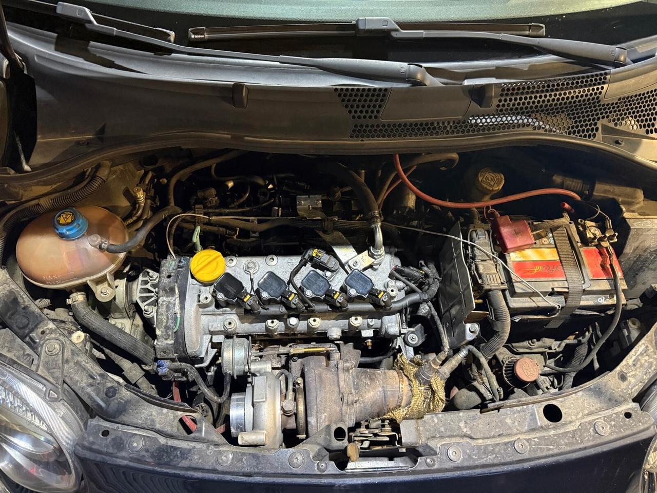 Abarth 595 1.4 Turbo T-Jet 165 CV Pista