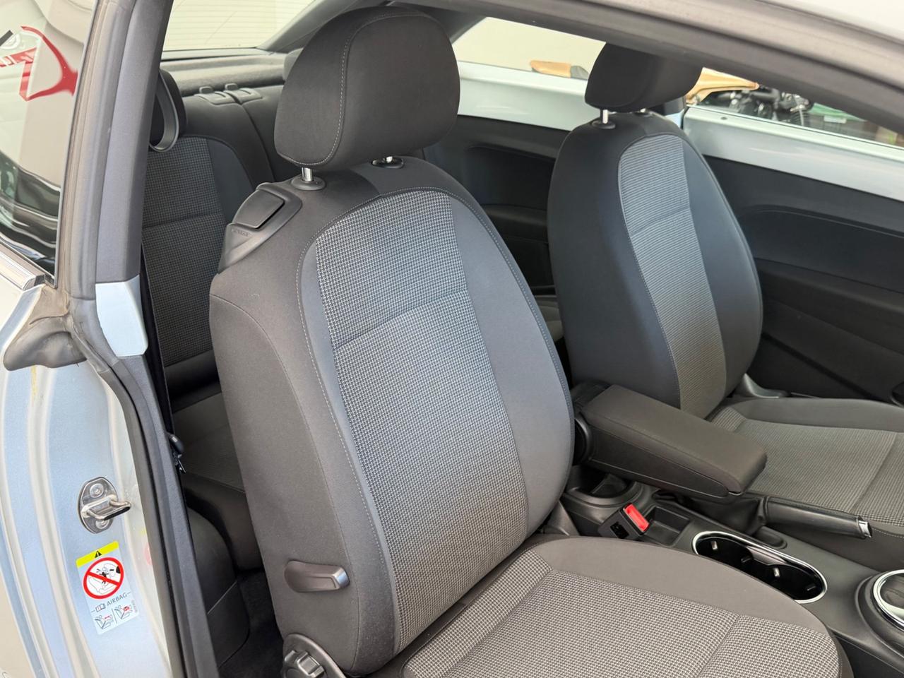 Volkswagen Maggiolino 1.6 TDI DSG Design