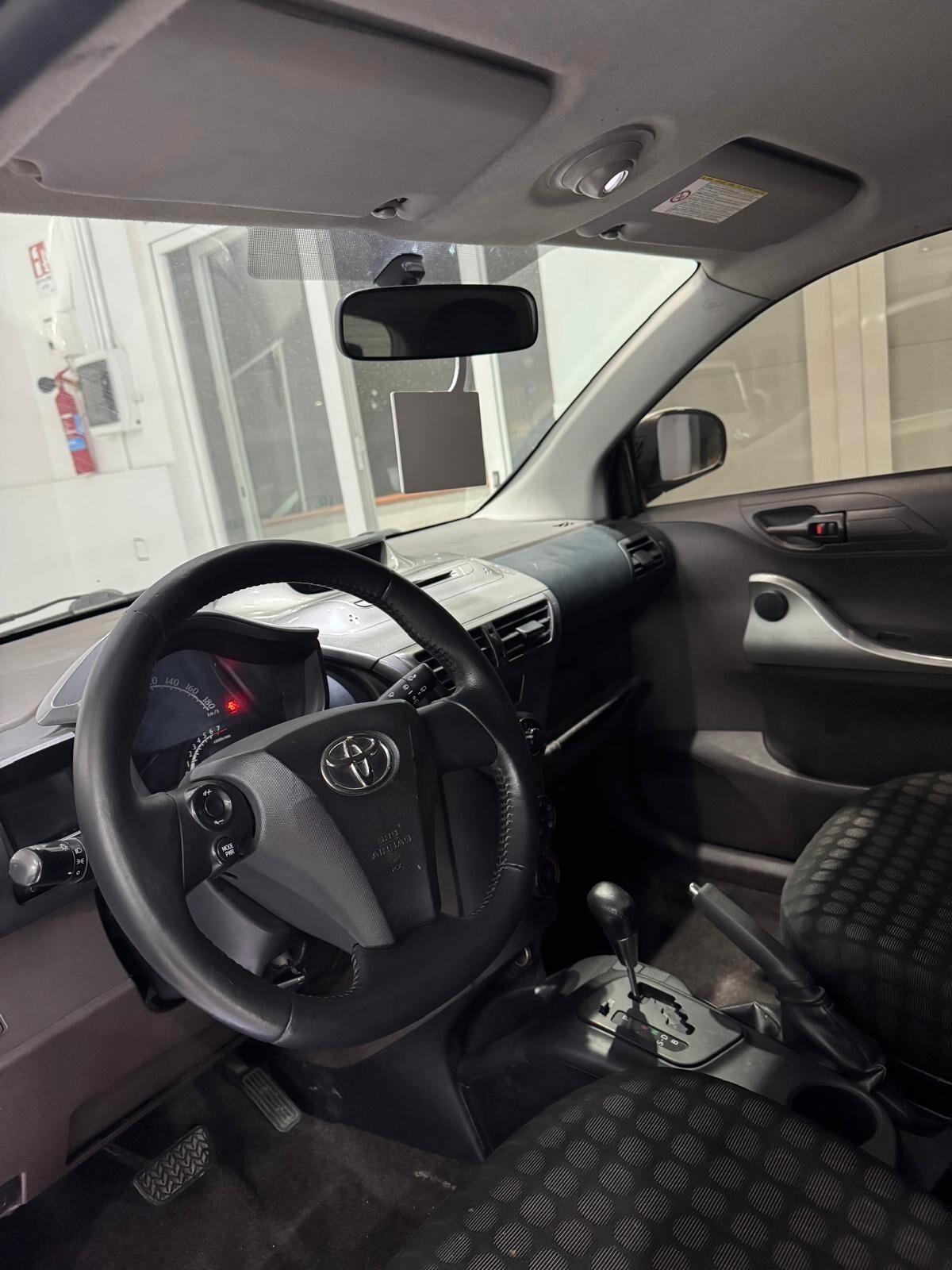 Toyota iQ 1.0