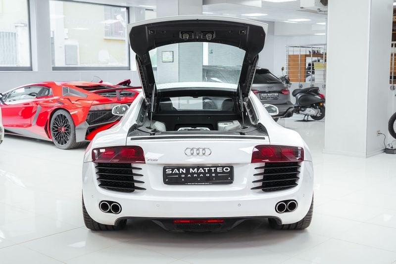 Audi R8 4.2 V8 FSI quattro