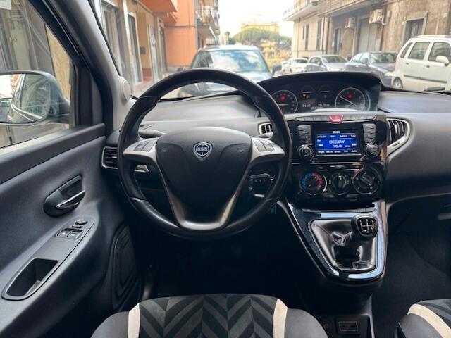 Lancia Ypsilon 1.3 MJT 95 CV Gold Euro 6