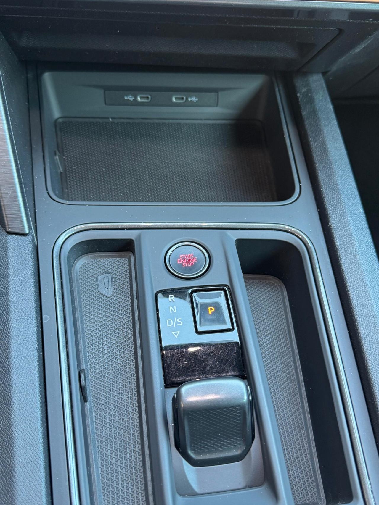 Cupra Leon Sportstourer 1.5 Hybrid 150 CV DSG