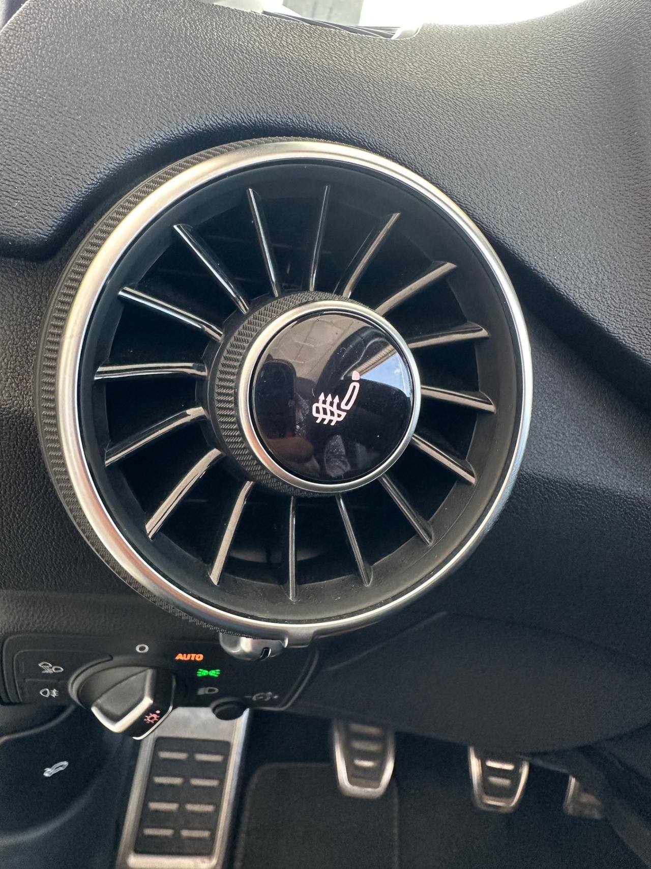 Audi TT Roadster 45 TFSI quattro S-line "MANUALE"