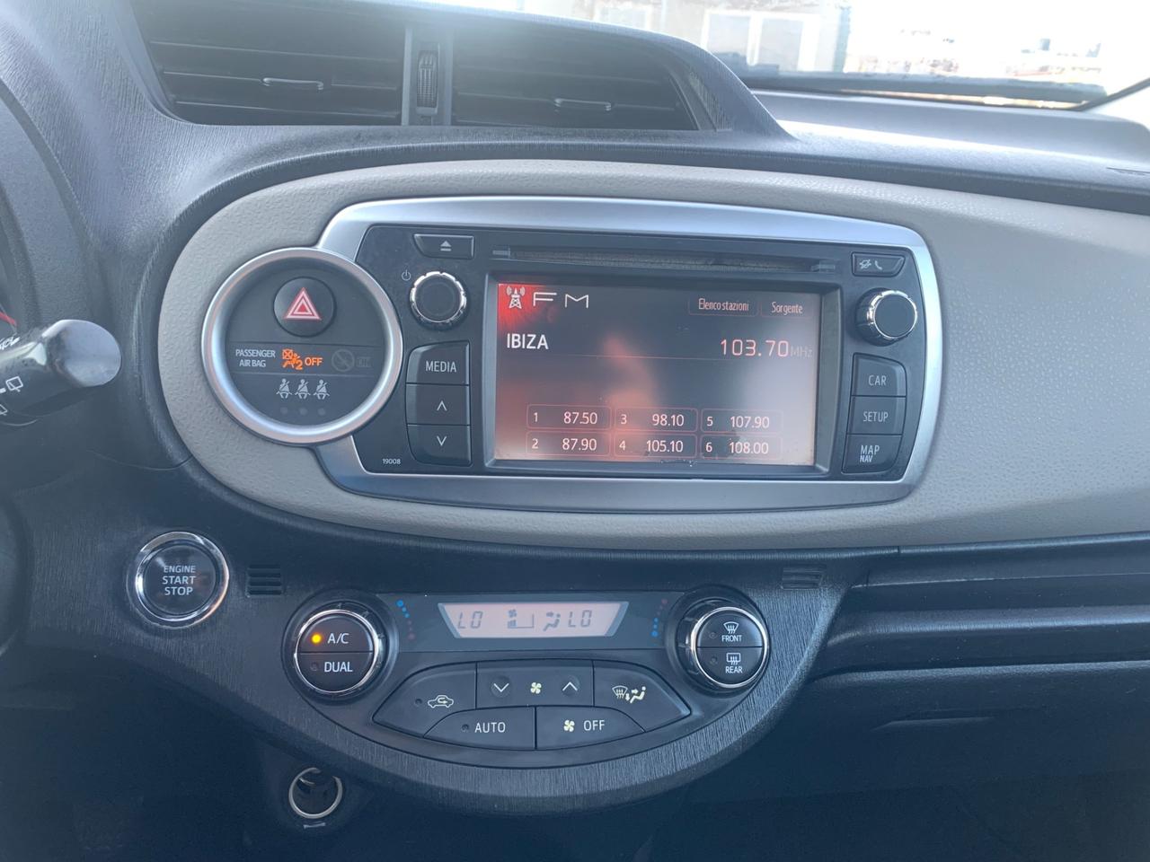 Toyota Yaris 1.4 D-4D 5 porte Lounge - 2012