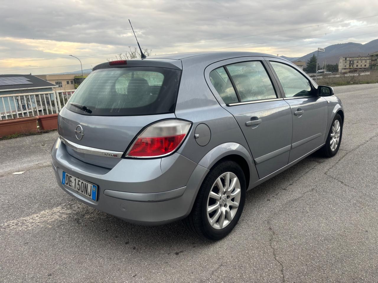 Opel Astra 1.7 CDTI 101CV 5 porte Cosmo