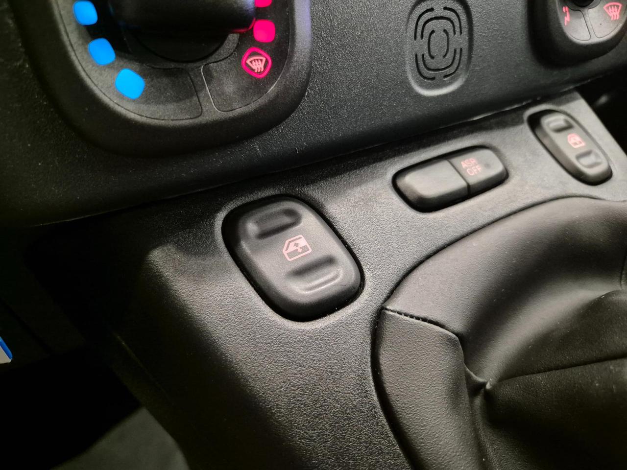 Fiat Panda 1.0 hybrid Citycross !! PREZZO REALE !! - NEOPATENTATI - Carplay - Sens. Park.