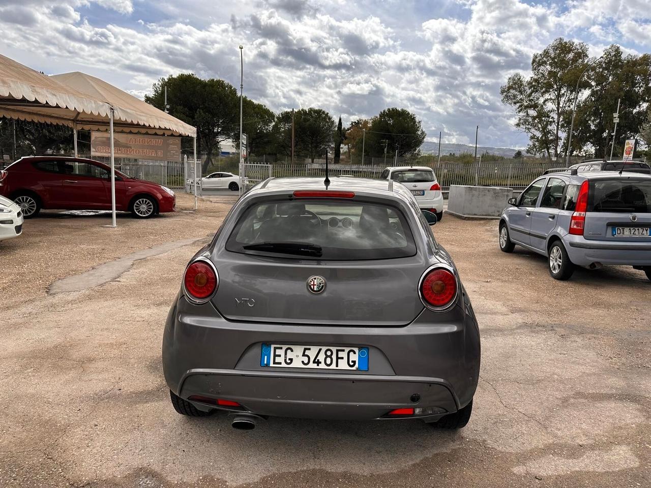 Alfa Romeo MiTo 1.6 JTDm-2 S&S Distinctive Sport Pack