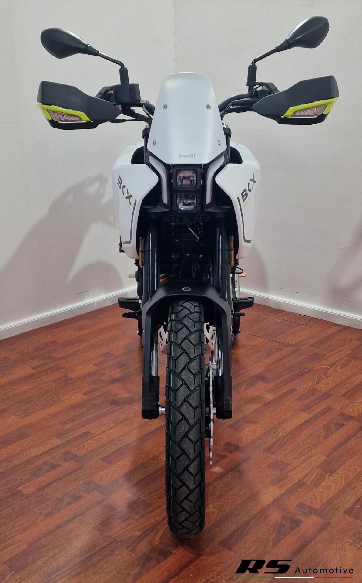 BENELLI BKX 300