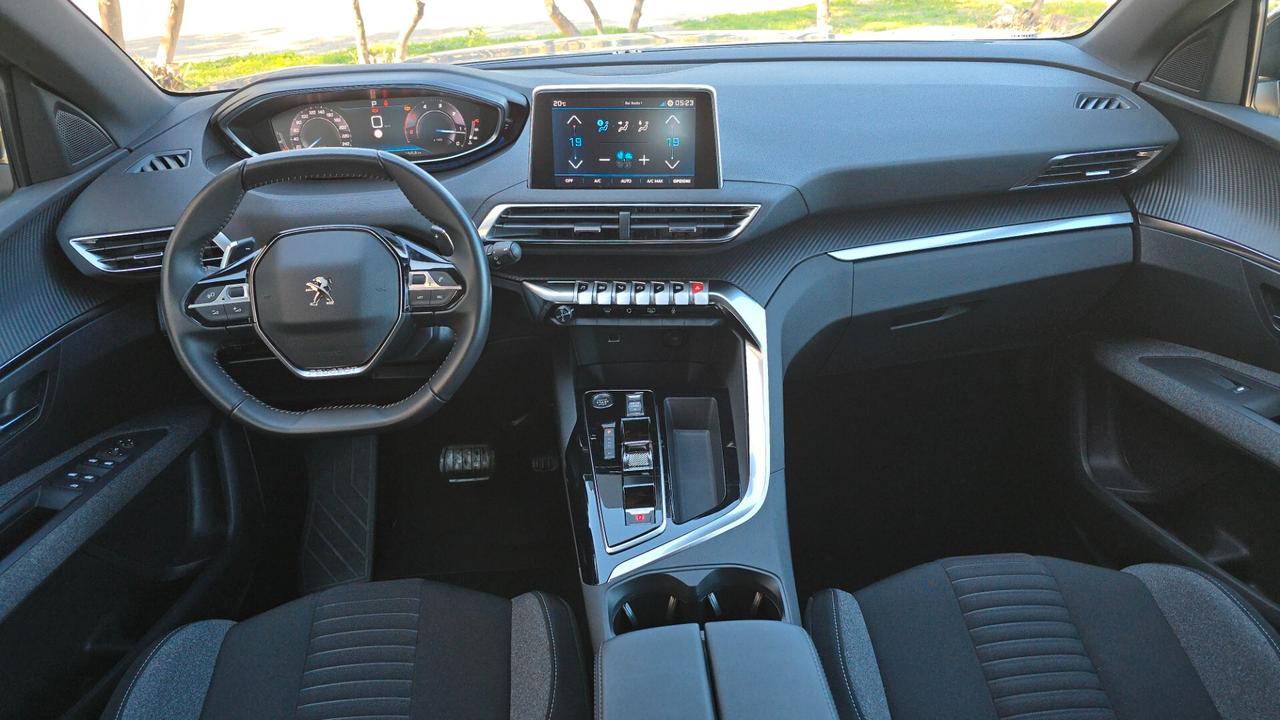 Peugeot 3008 BlueHDi 130 S&S EAT8 Active Pack