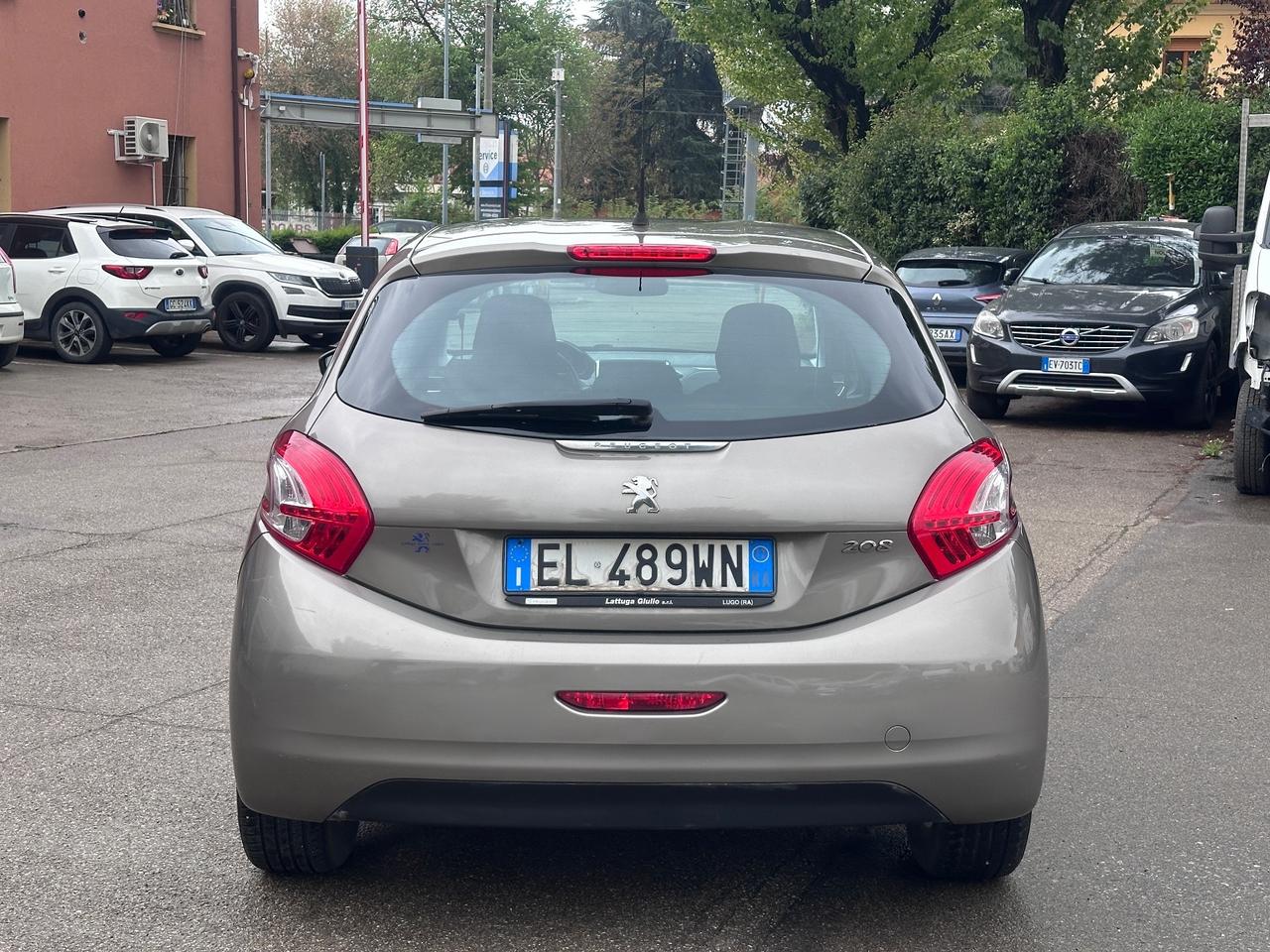 Peugeot 208 1.2 VTi 82 CV 5porte Allure Gpl