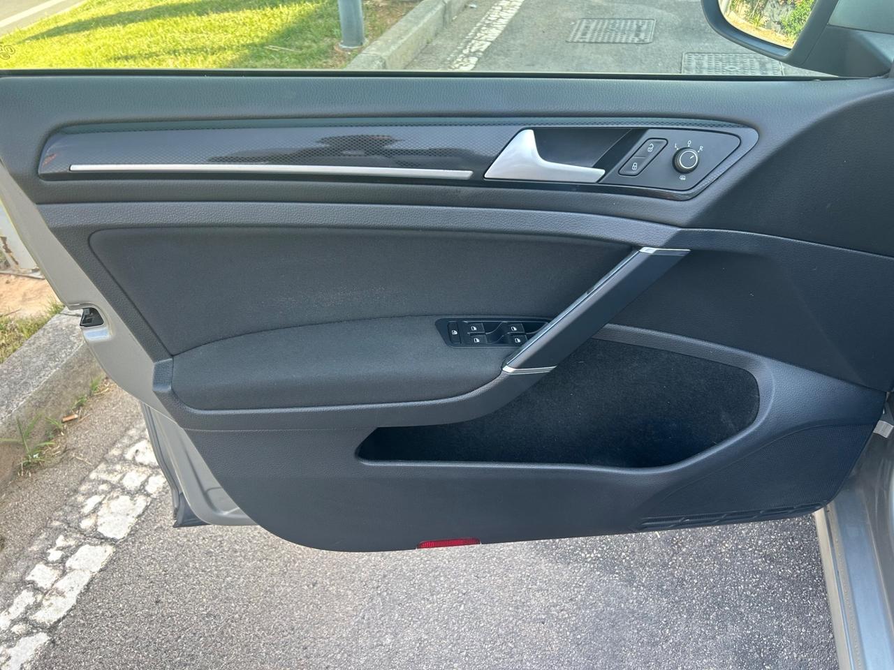 Volkswagen Golf Vw 7 1600 tdi 110 CV 5p. Highline
