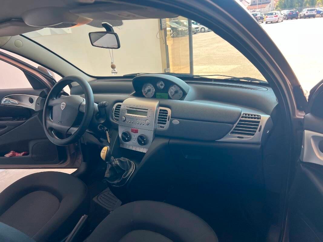 Lancia Ypsilon 1.2 8v Diva - Imp. GPL -