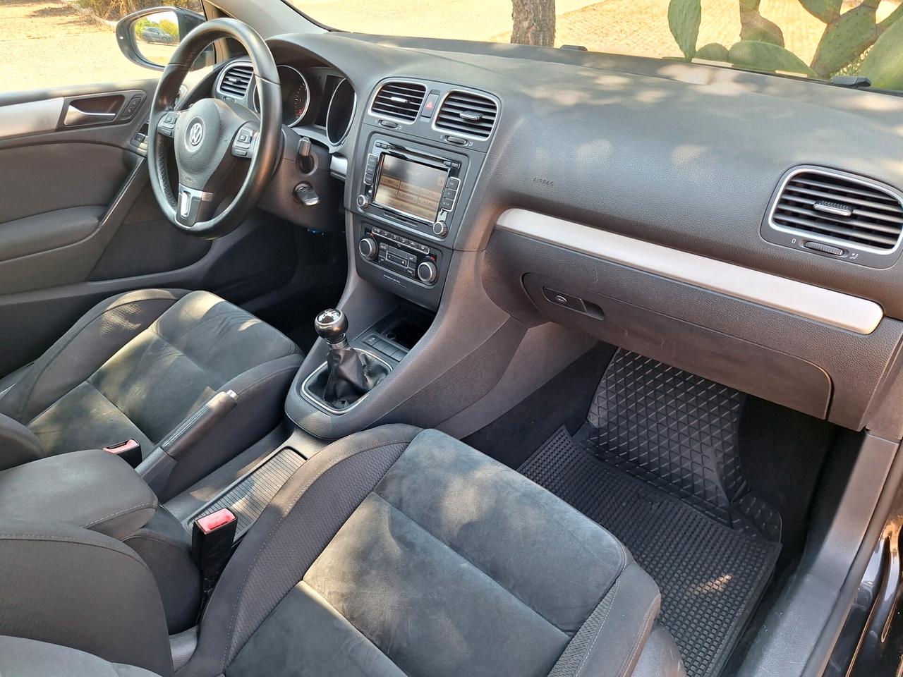 Volkswagen Golf 1.6 TDI DPF 5p. Highline