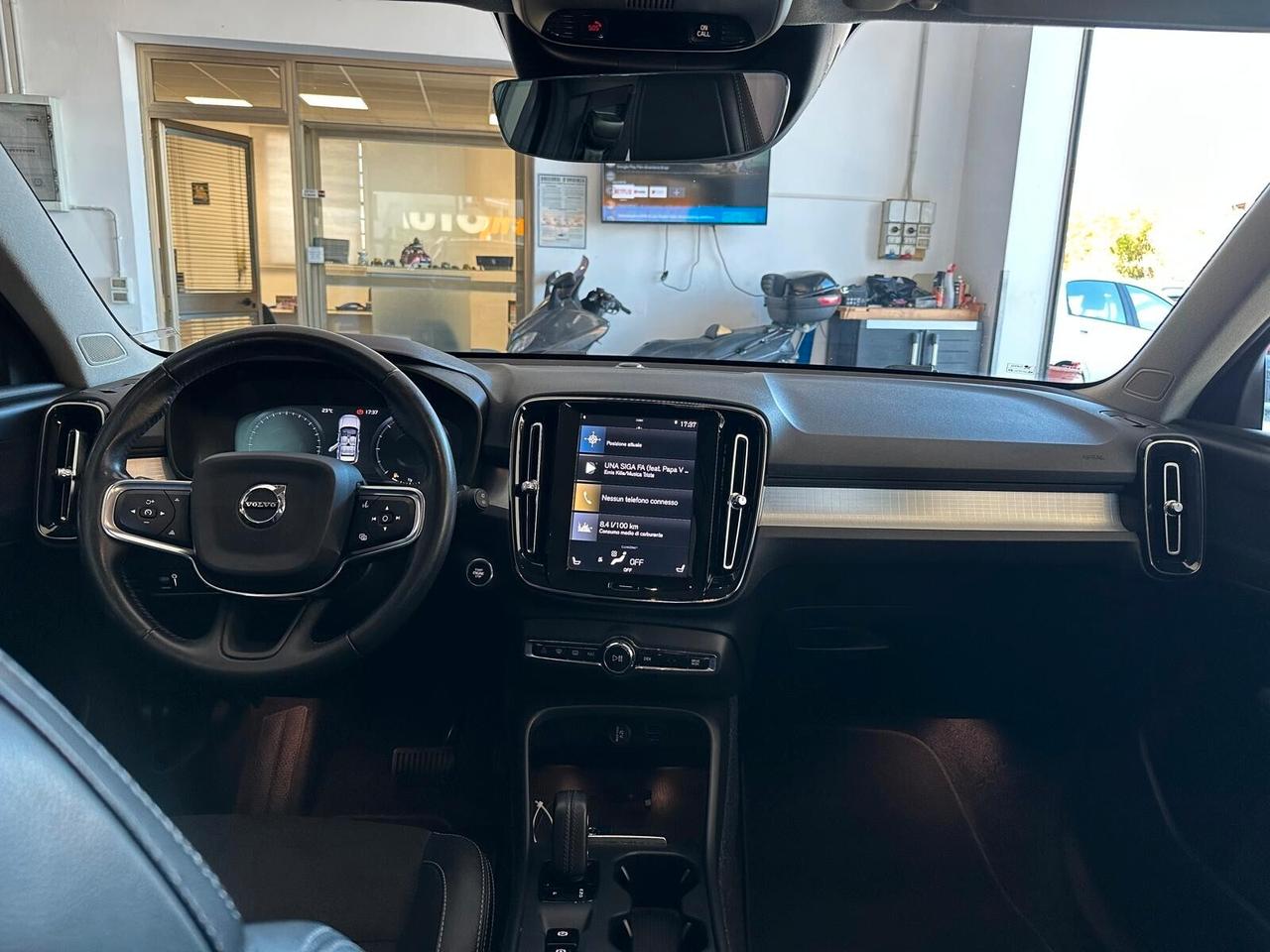 Volvo XC40 D4 AWD Geartronic R-design