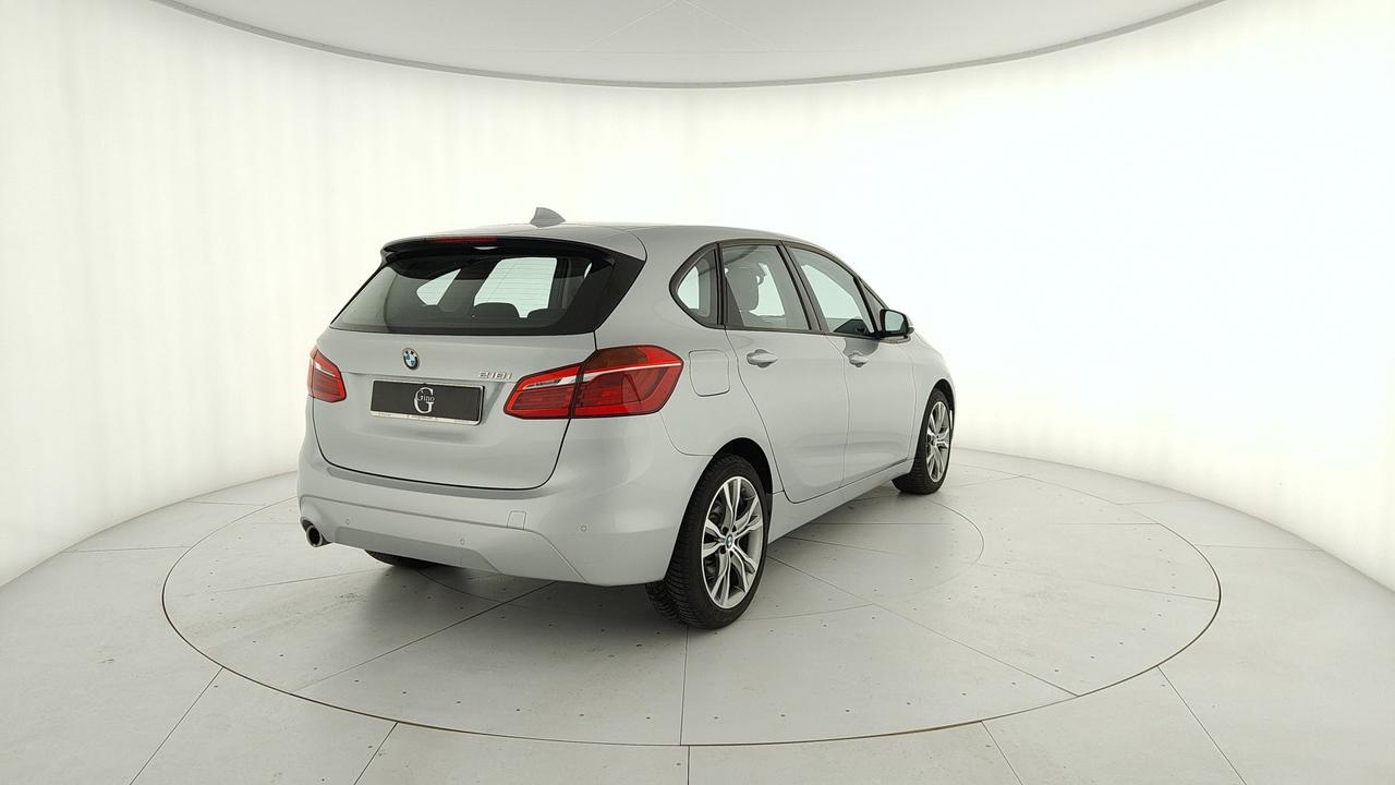 BMW 218i Active Tourer Advantag
