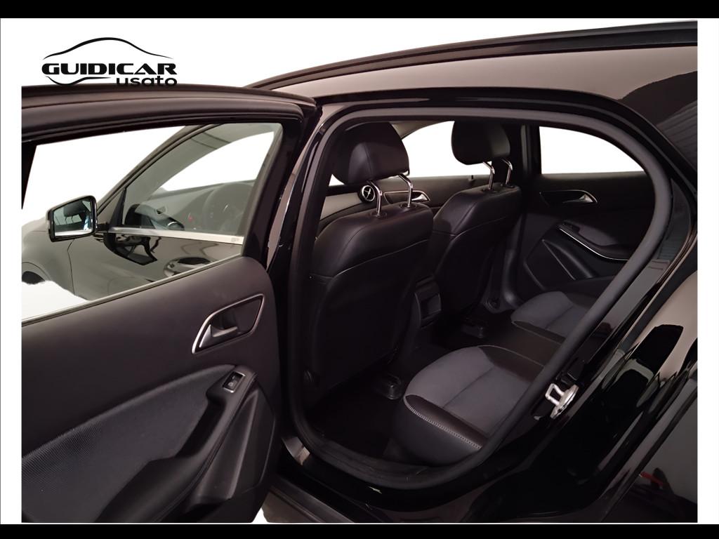 Mercedes-Benz GLA-X156 2017 - GLA 180 d Sport