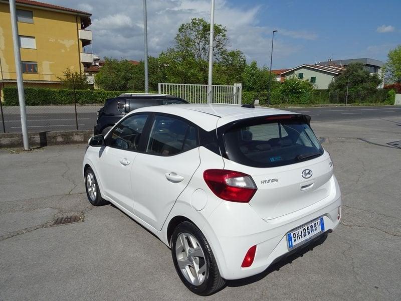 Hyundai i10 1.0 MPI A/T Tech
