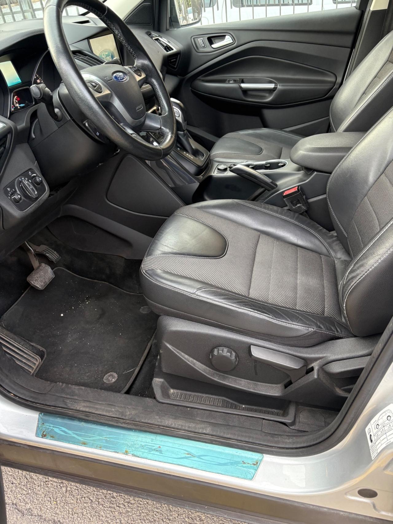 Ford Kuga 2.0 TDCI 150 CV 4WD IVA ESPOSTA