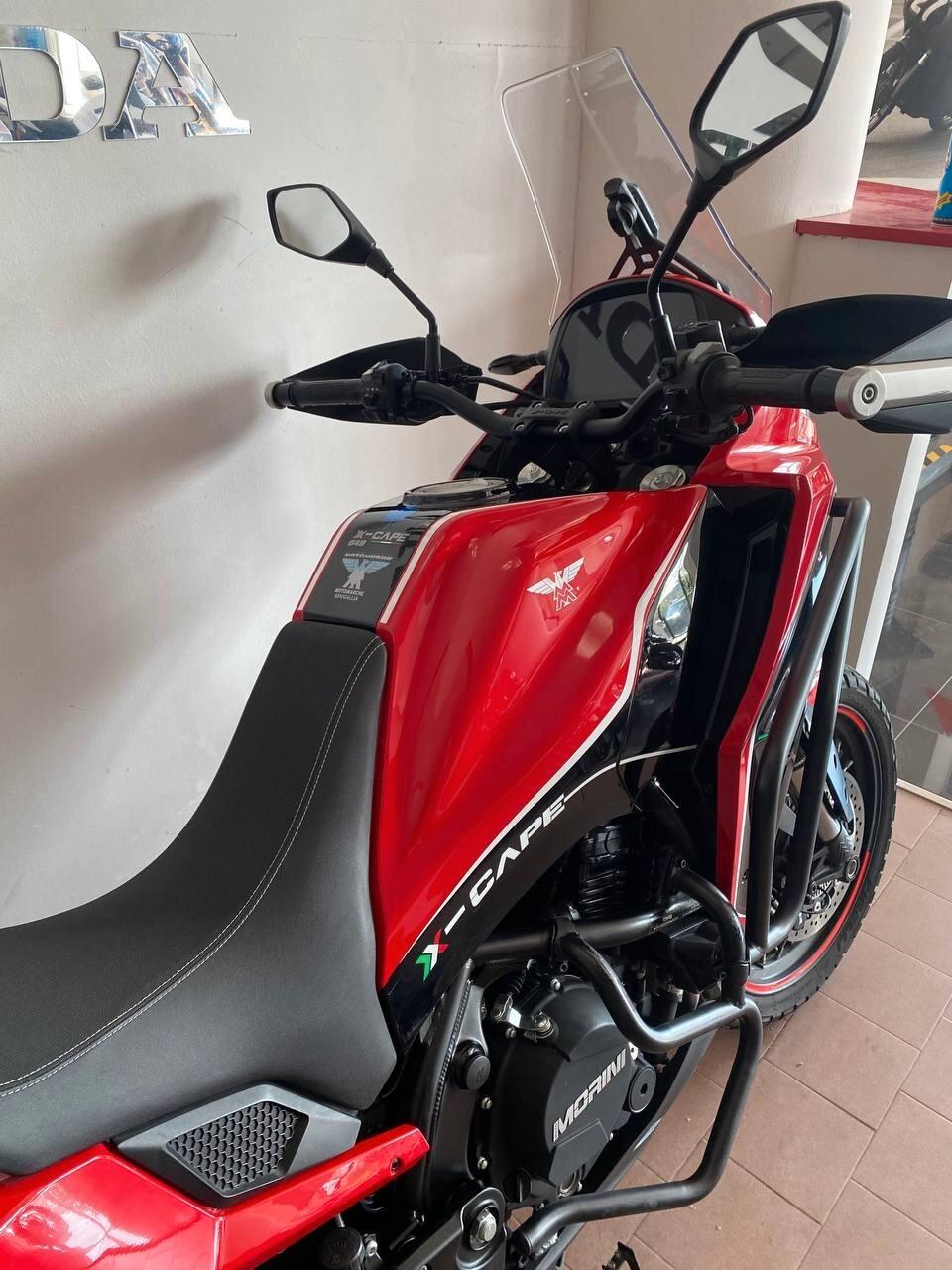 Moto Morini X-Cape 649