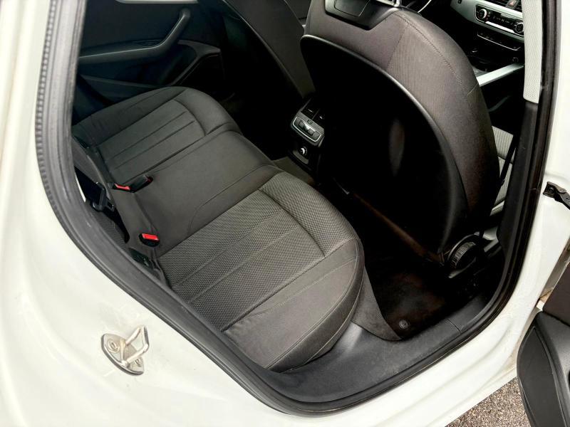 Audi A4 Avant 35 2.0 tdi Sport 150cv s-tronic