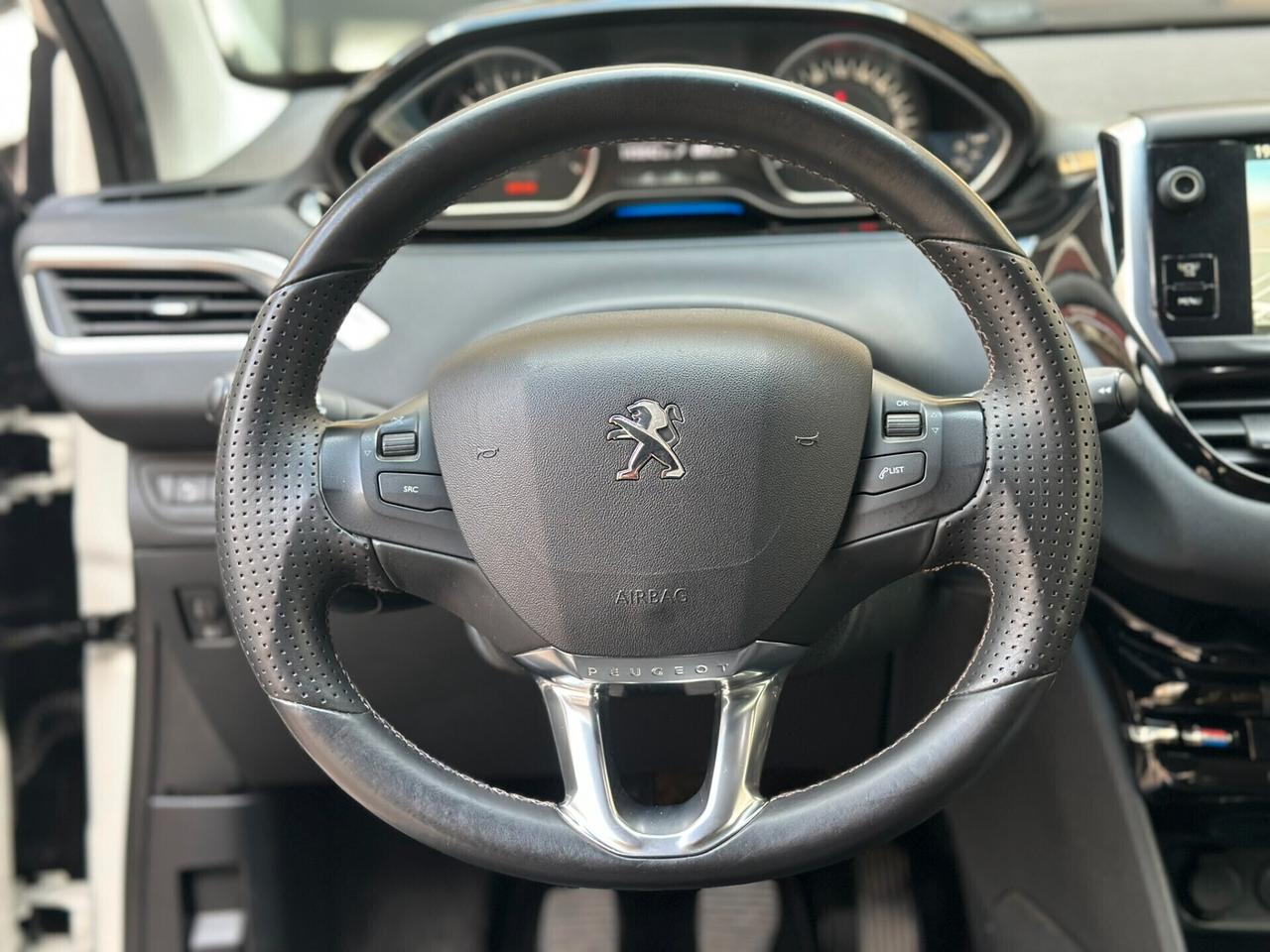 Peugeot 208 1.2 VTi CV 82 OK neopatentati