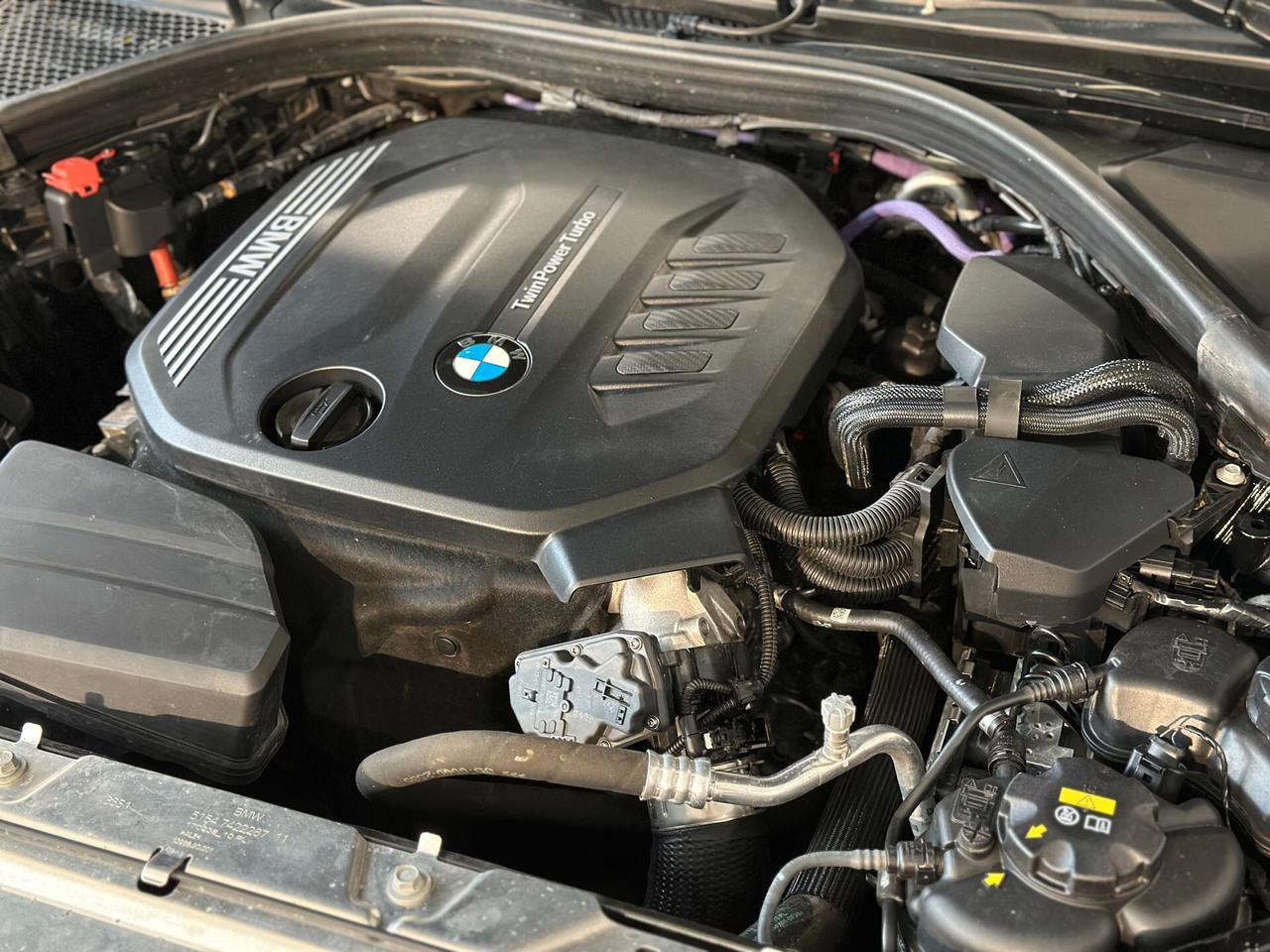 BMW 318 d Touring MHEV Business Advantage auto