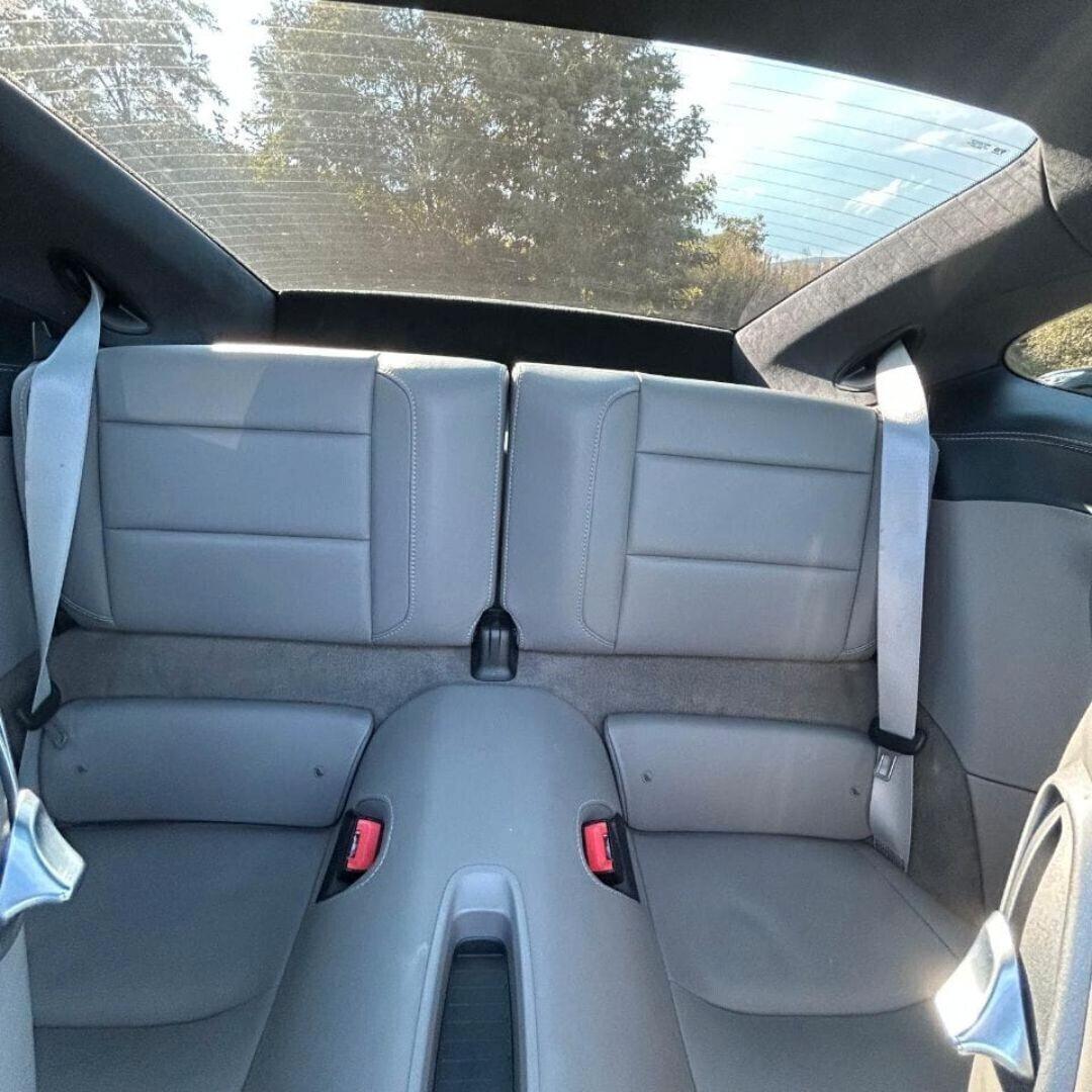 Porsche 911 3.4 Carrera 4 Coupé