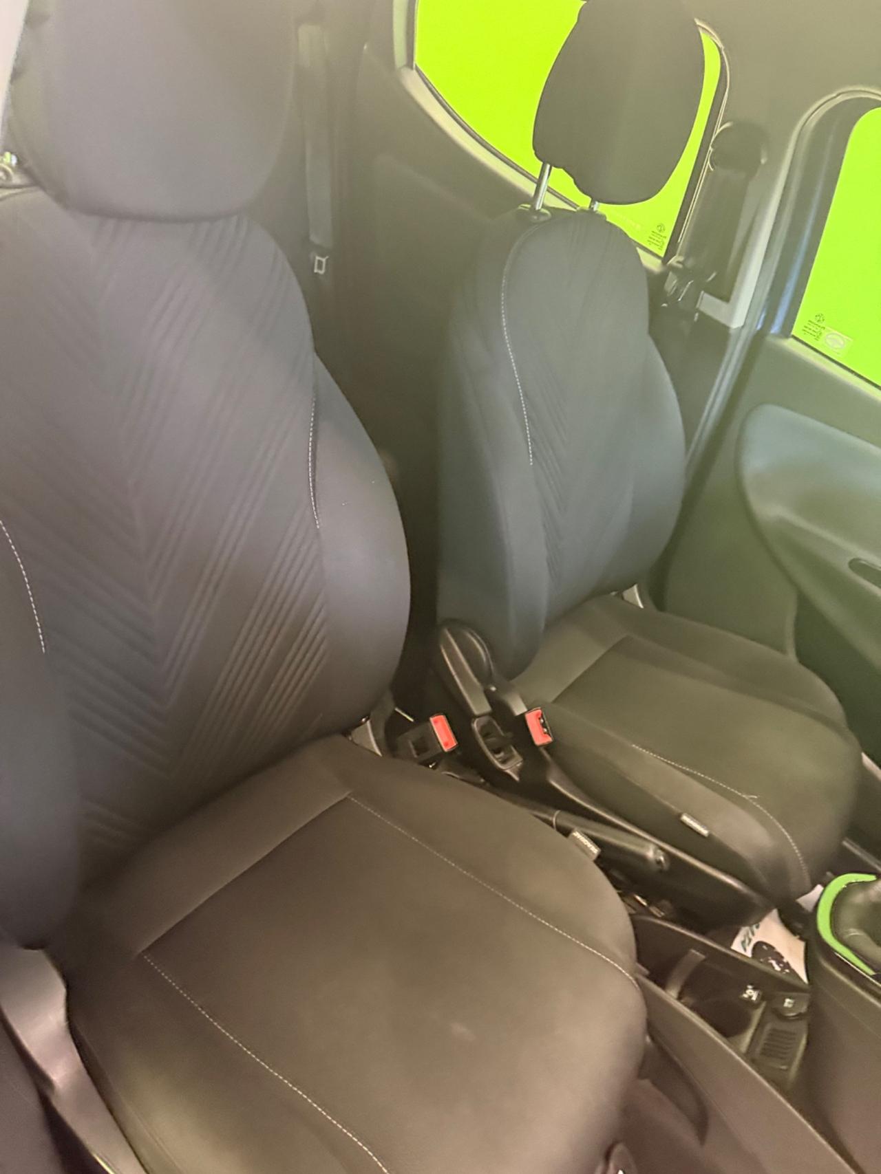 Lancia Ypsilon 1.0 FireFly 5 porte S&S Hybrid Ecochic Silver