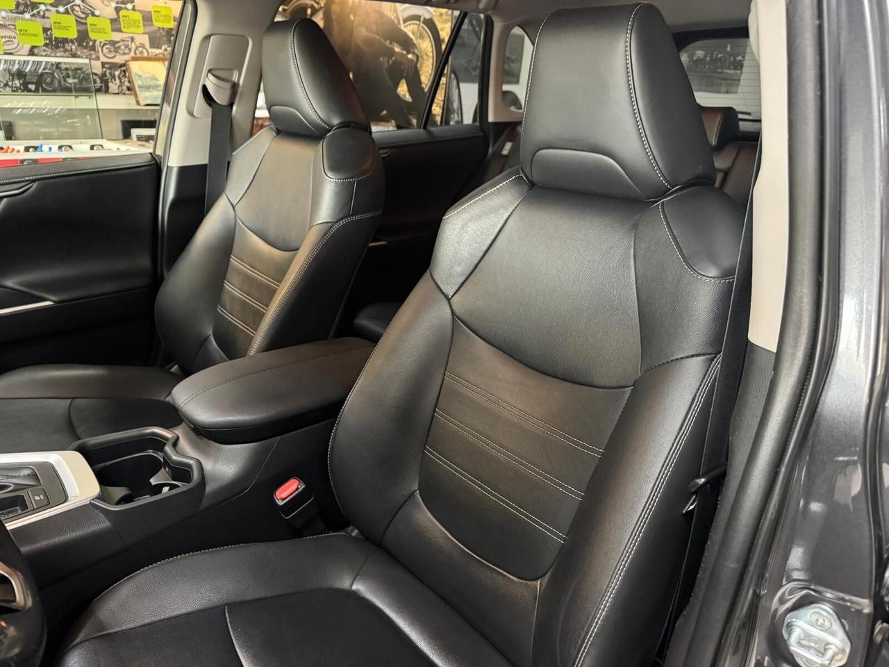 Toyota RAV 4 RAV4 2.5 HV (218CV) E-CVT 2WD Lounge PARI AL NUOVO TAGLIANDATO GARANZIA UFFICIALE