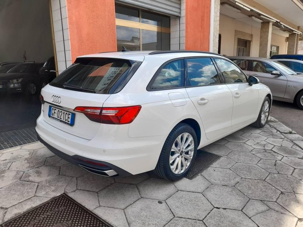 AUDI A4 SW 2.0 TDI S-TRONIC