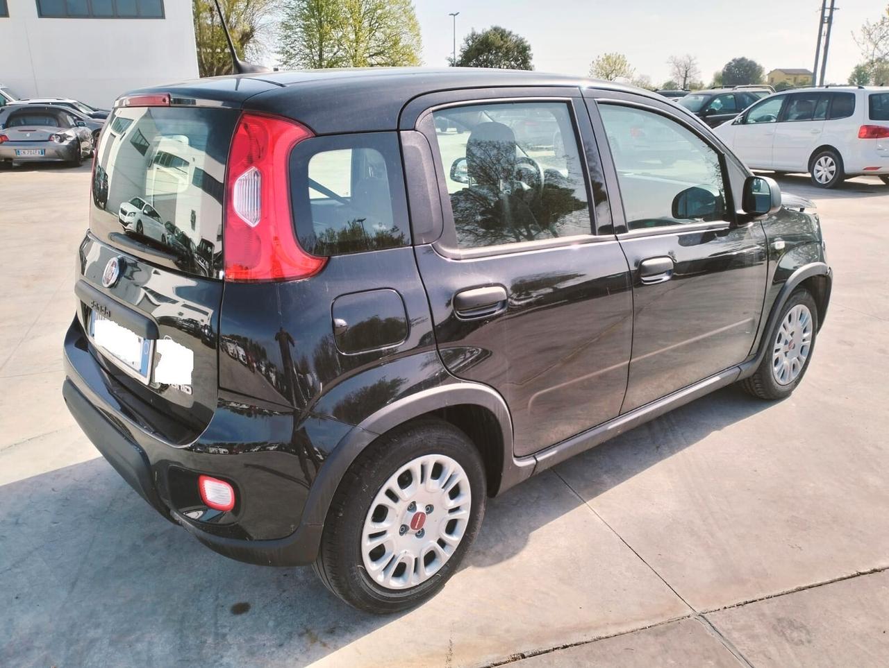Fiat Panda 1.0 Hybrid - SINISTRATA -