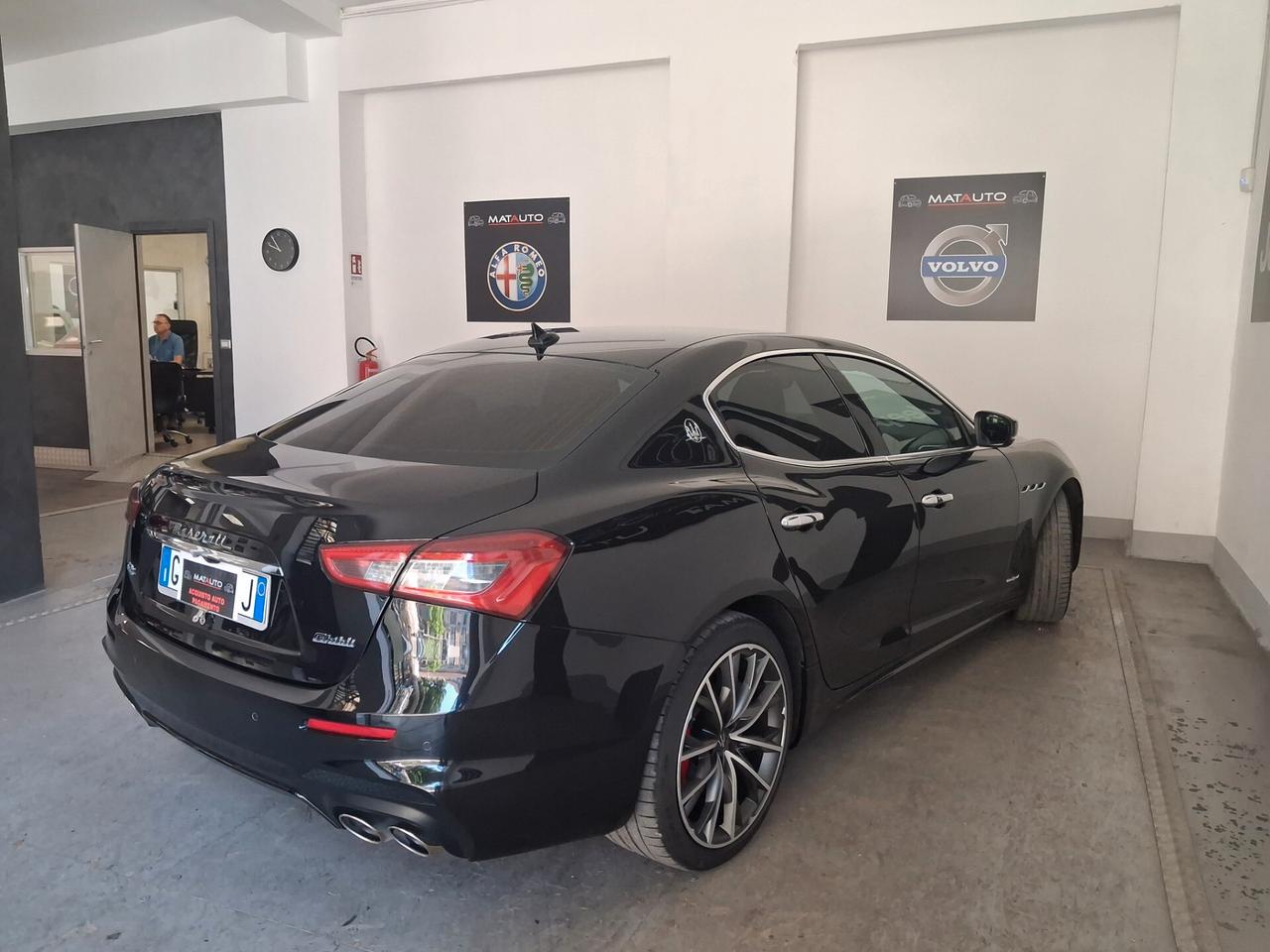 Maserati Ghibli V6 430 CV Q4 Granlusso