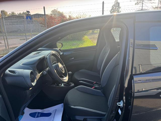 TOYOTA Aygo X 1.0 VVT-i 72 CV 5 porte Active KM.0