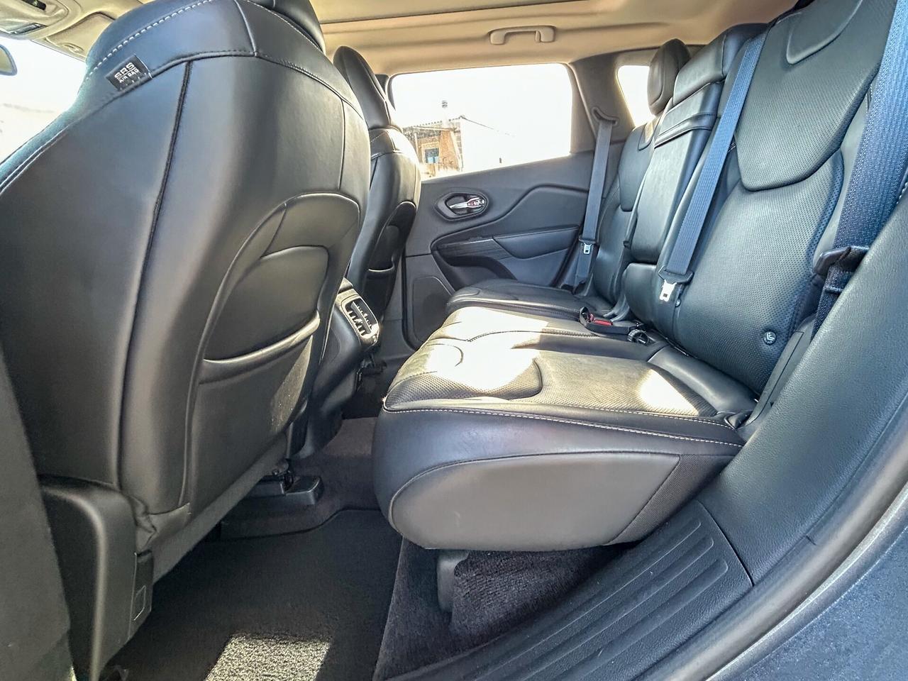 Jeep Cherokee 2.2 Mjt II 4WD Active Drive I Night Eagle