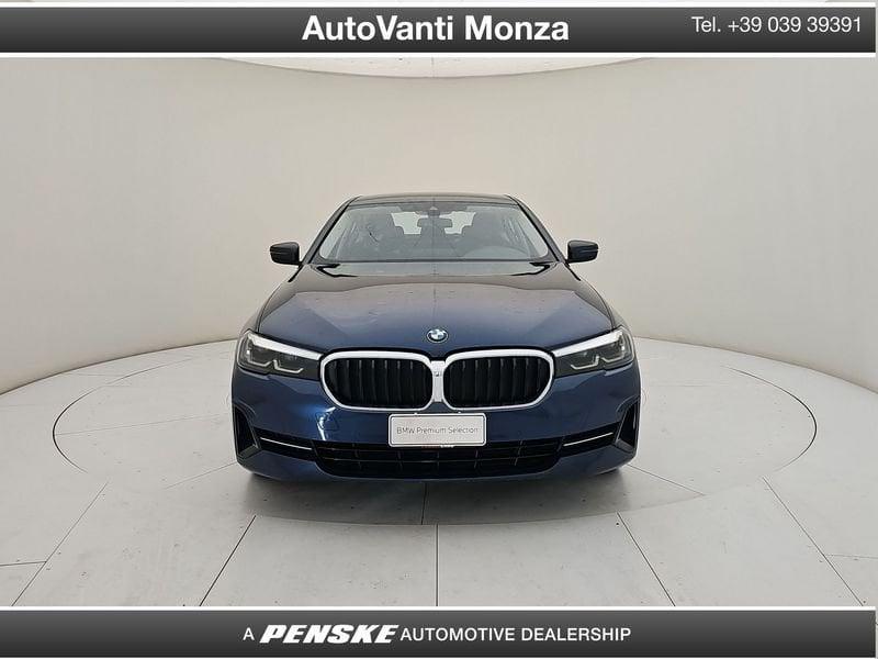 BMW Serie 5 520d mhev 48V Business auto
