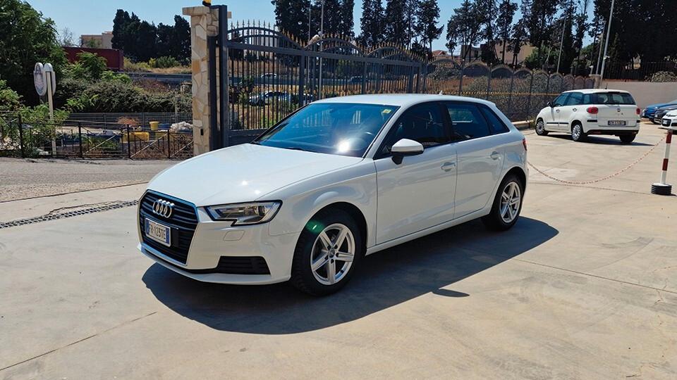 Audi A3 1.6 TDI 116 CV S tronic Business