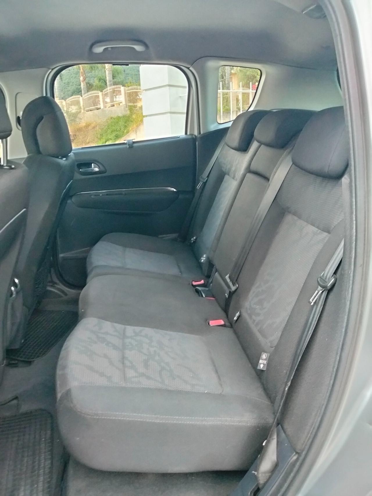 Peugeot 3008 1.6 HDi 110CV Premium