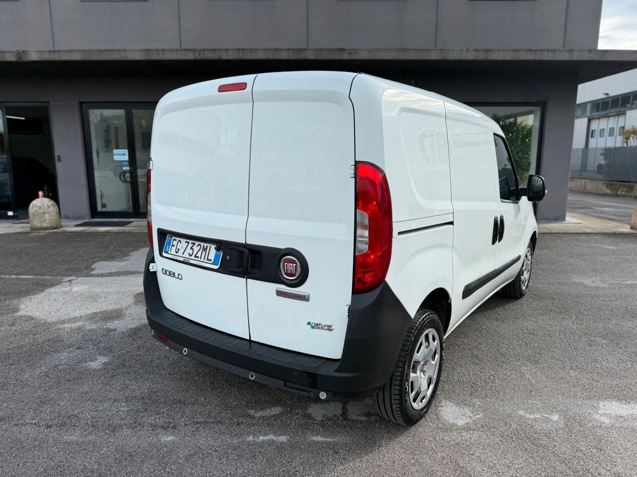 FIAT DOBLO 1.4 METANO 2016 12 MESI DI GARANZIA