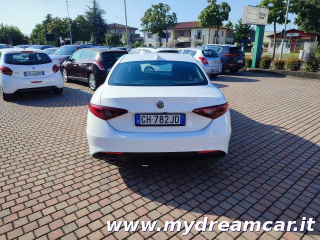 ALFA ROMEO Giulia 2.2 Turbodiesel 160 CV AT8 ROSSO EDITION